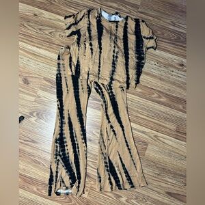 Fashion Nova Girls Flare Tie Dye Pant Set